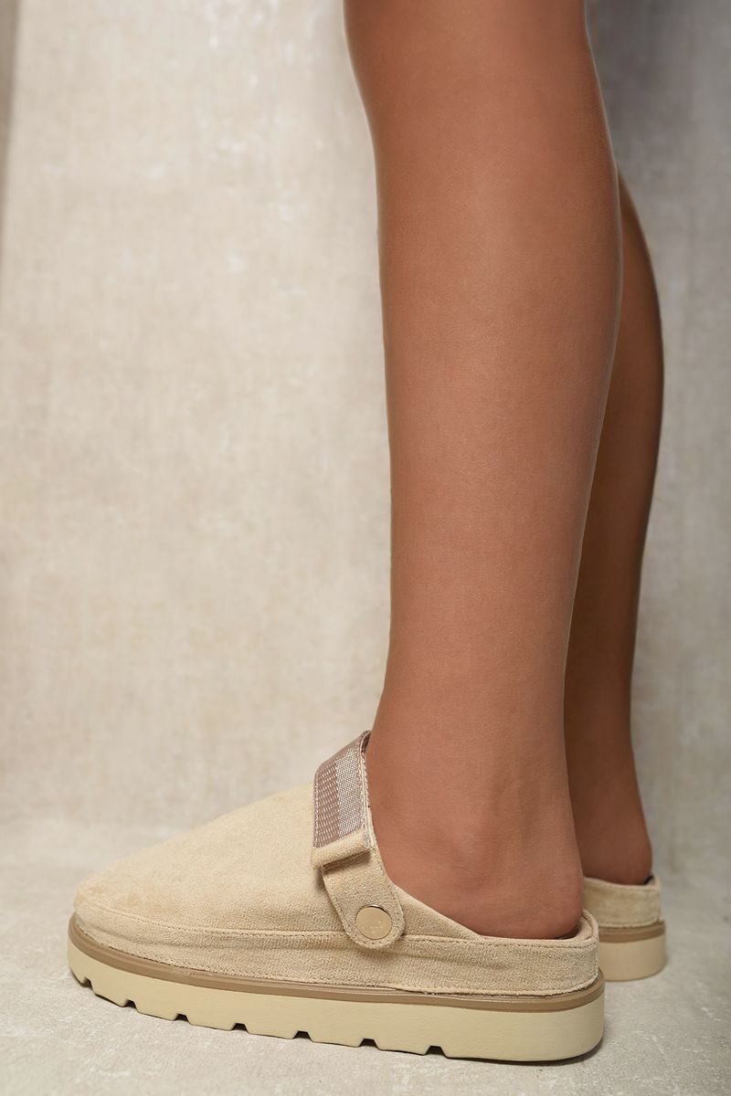 Slingback Closed Toe Clogs
